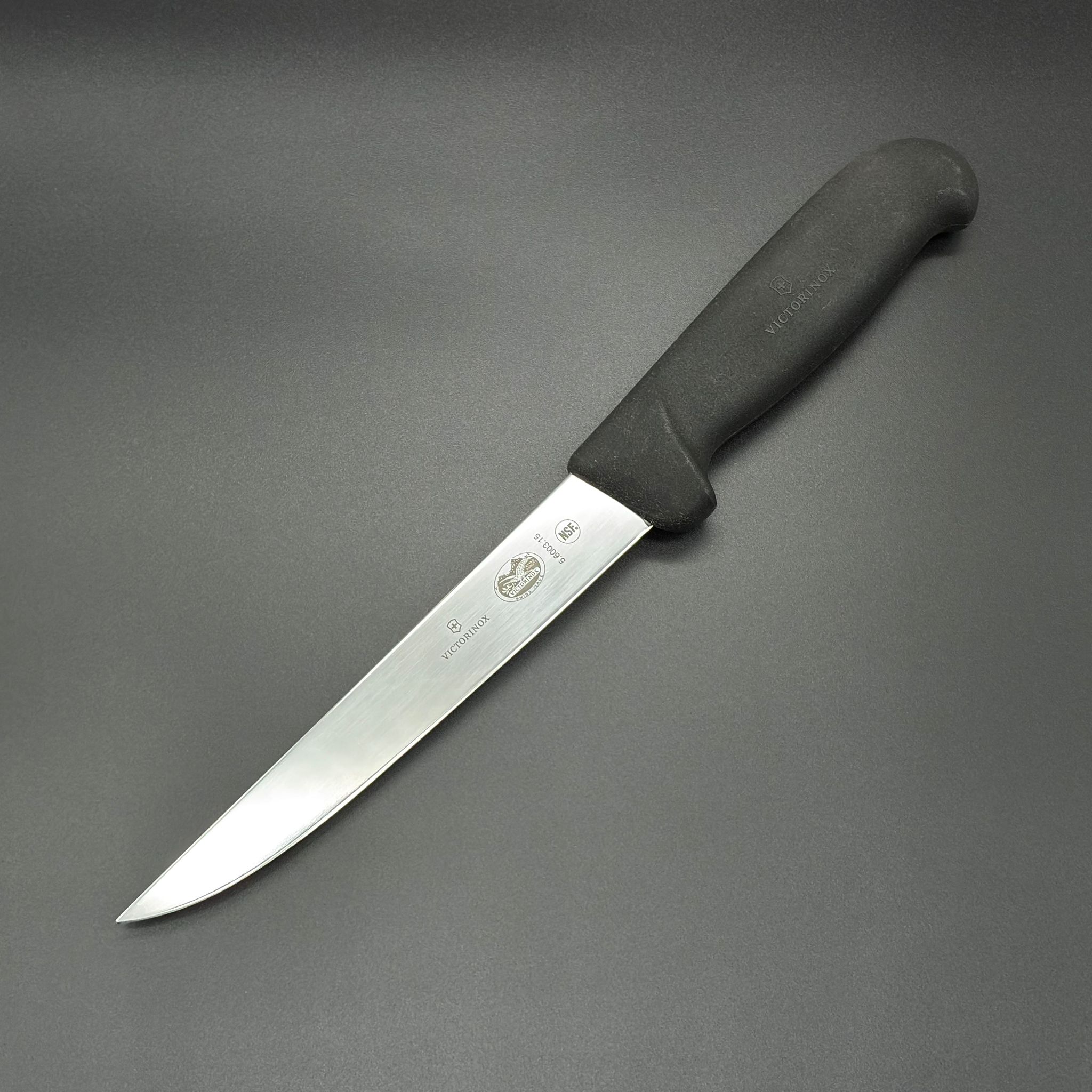 VİCTORİNOX SIYIRMA BIÇAĞI 15 CM 5.6003.15