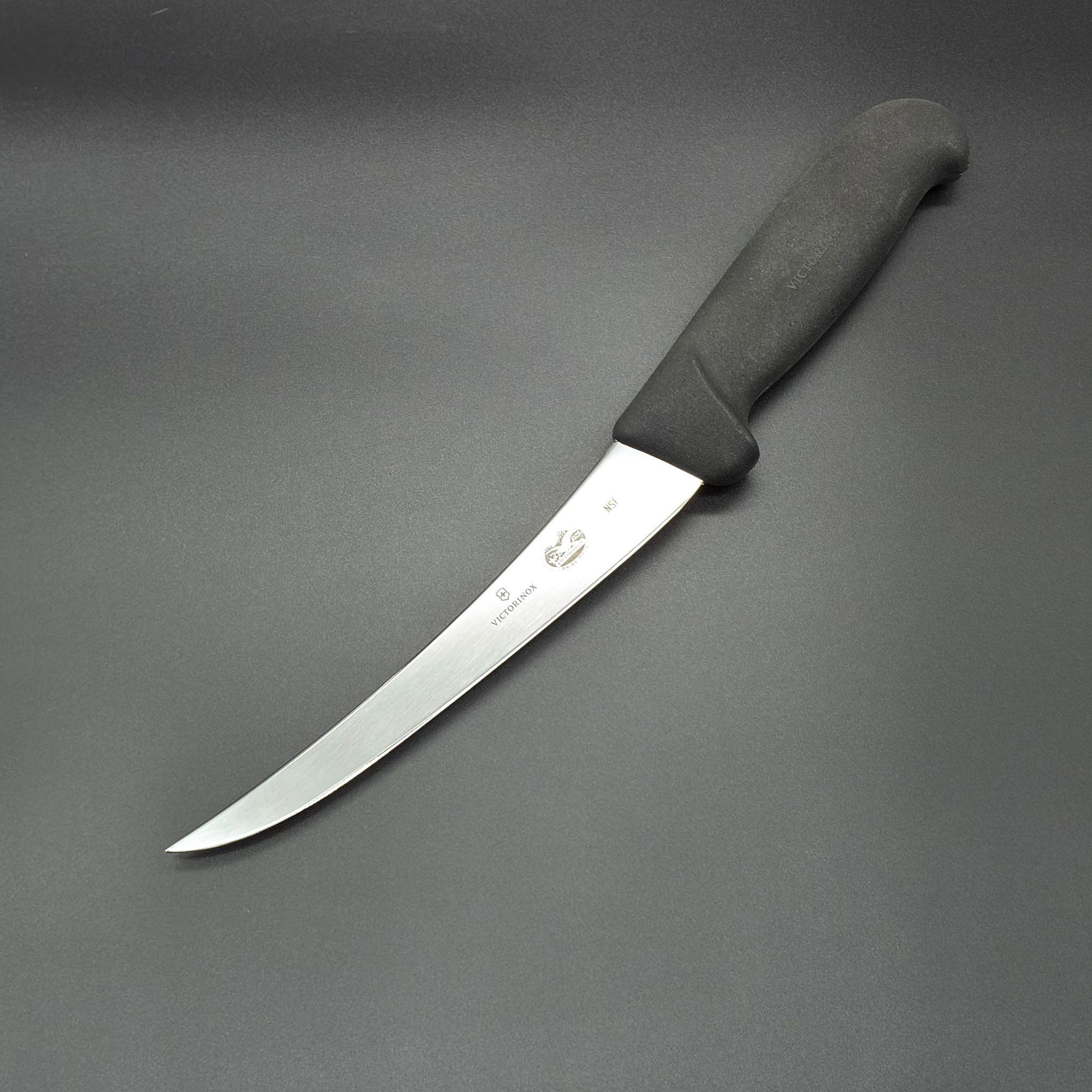 VİCTORİNOX KAVİSLİ KEMİK SIYIRMA BIÇAĞI 15 CM 5.6603.15